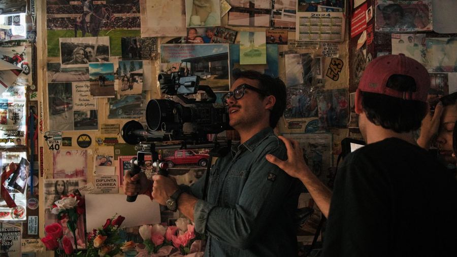 Román Ruberti Godoy with the camera on set